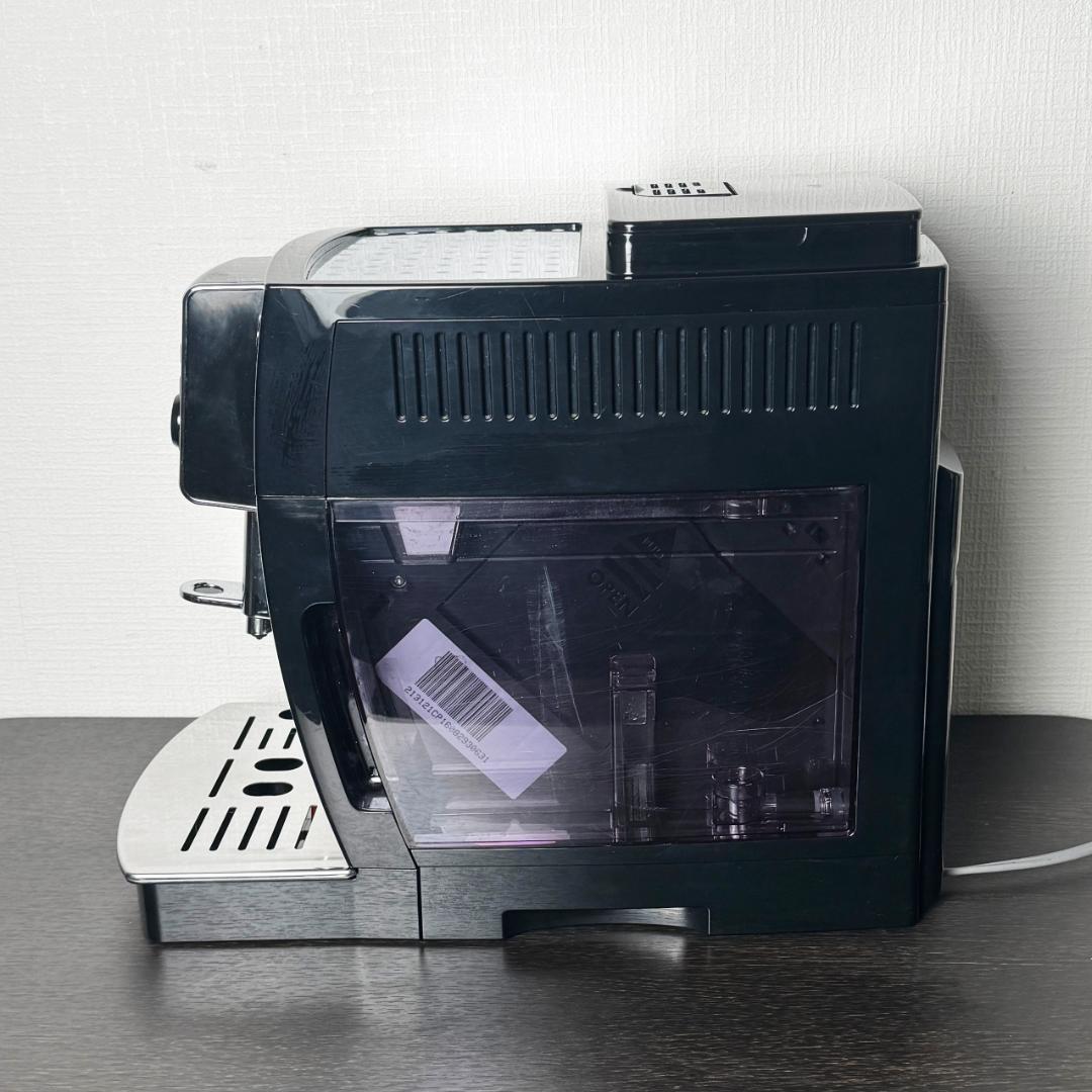 美品　デロンギ マグニフィカS ECAM23120BN エスプレッソマシン
