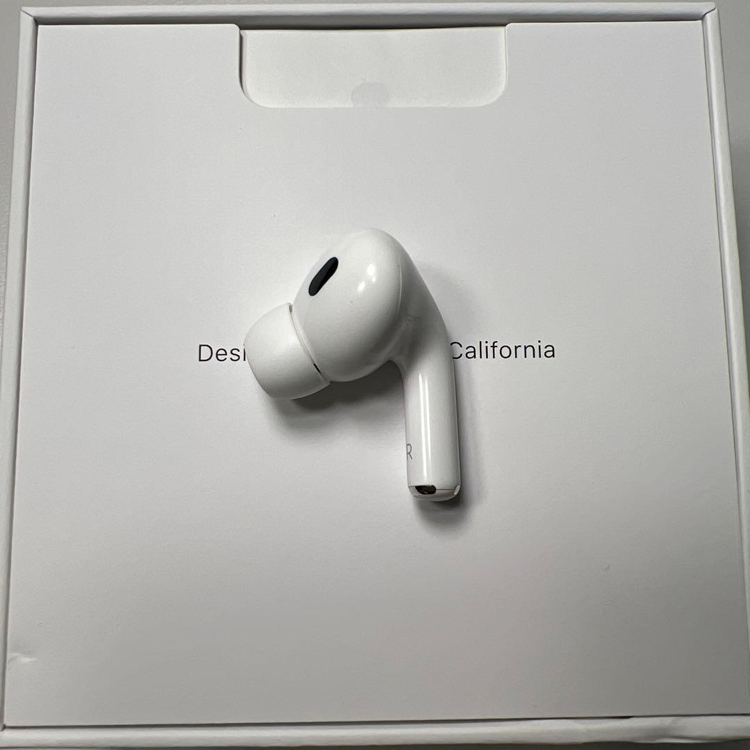 AirPods Pro 第2世代　lightning 右耳　A2698 [67]
