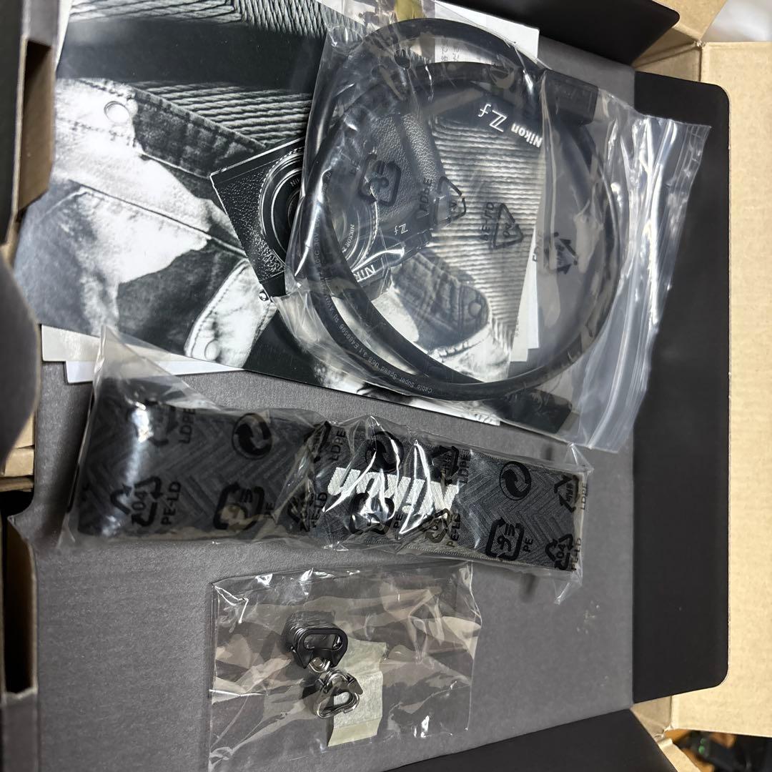 【豪華セット】Nikon Zf 40/2 SE Kit グレー張り替え