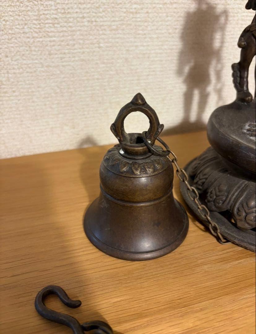 ブロンズ製獅子彫刻のアンティーク装飾品
