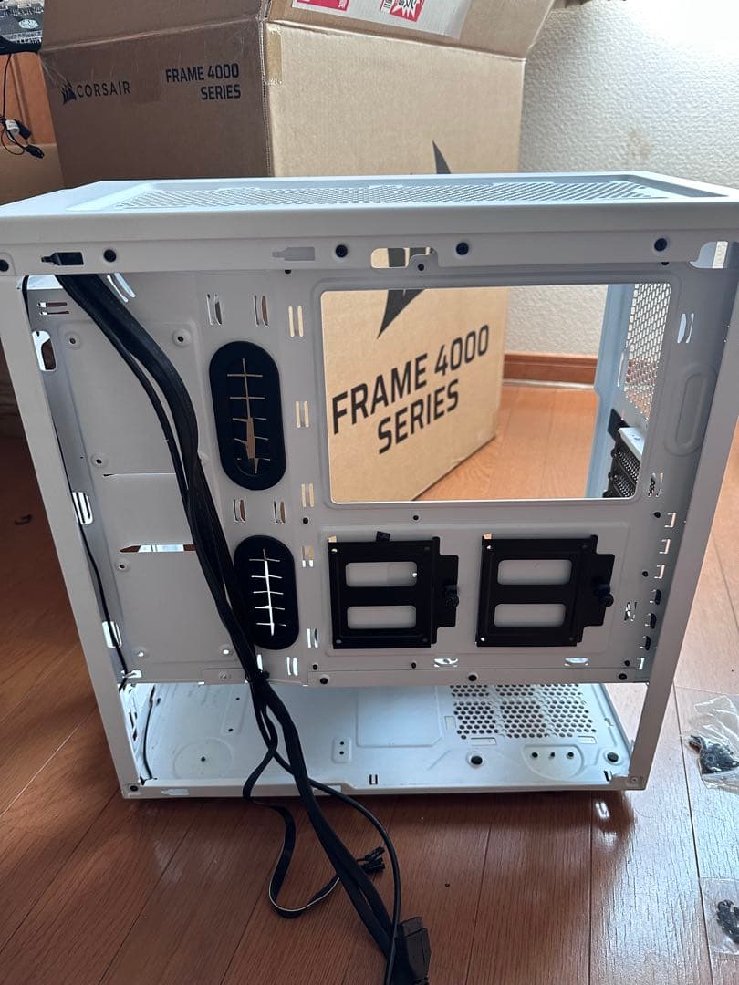 PCケース(自作PC用) Corsair Carbide series 275r white