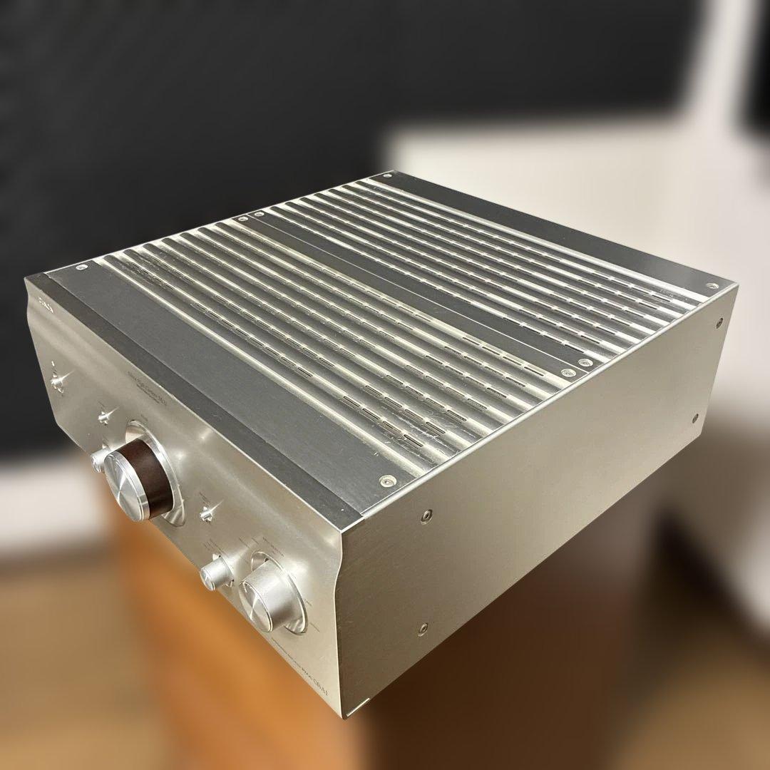 DENON のフラッグシップモデルのプリメインアンプ　PMA-SA1