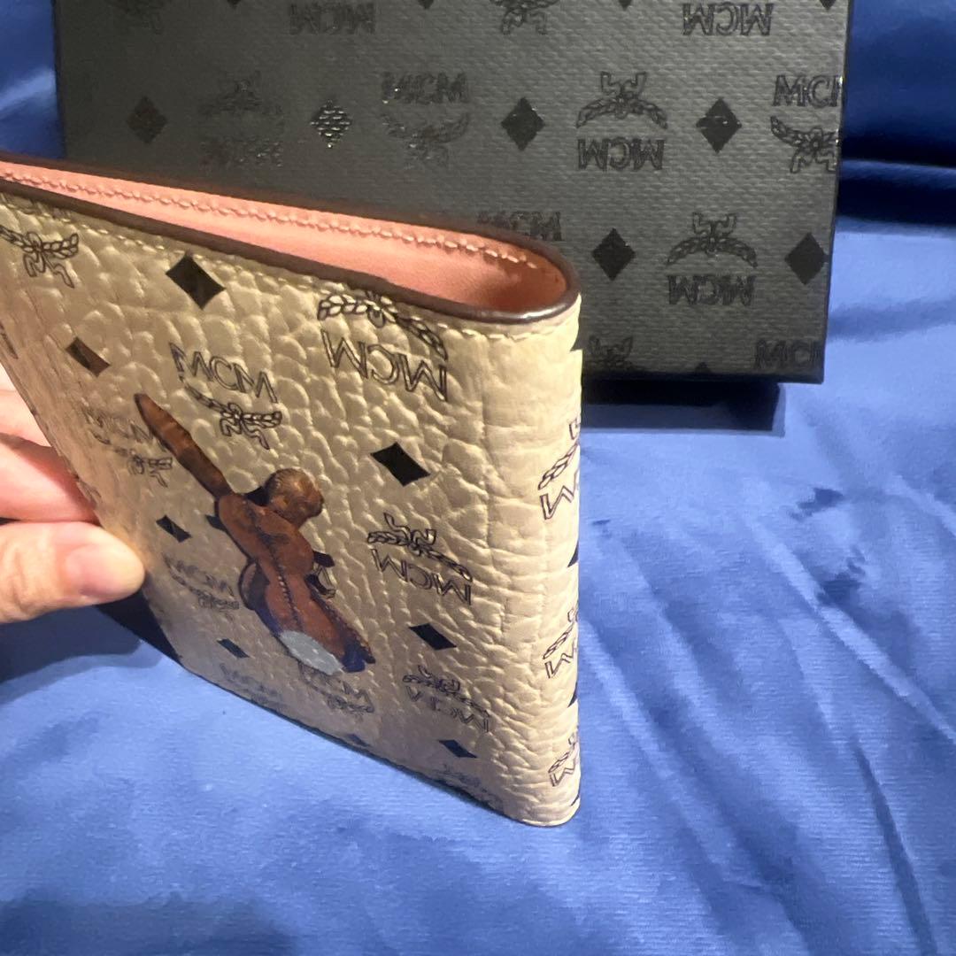 超美品✨レアMCM ウサギ パスポートケース