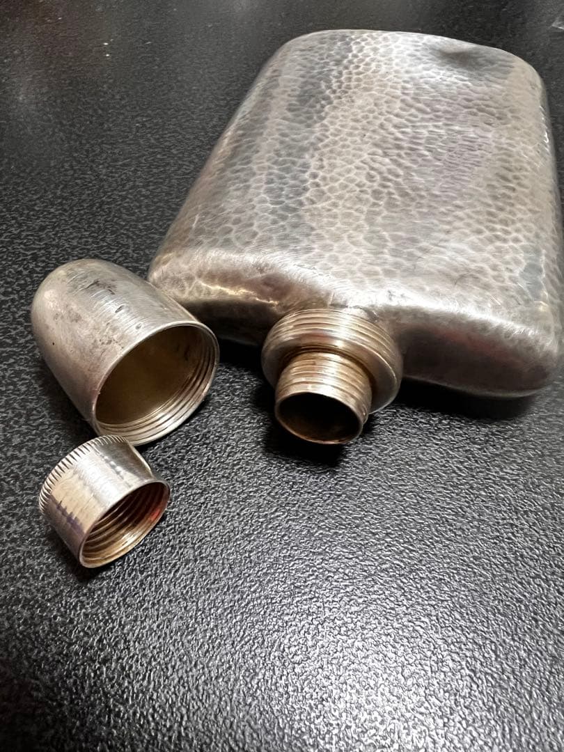 【196g】 純銀製スキットル目打ち出し手 作りヒップフラスコ SILVER刻印