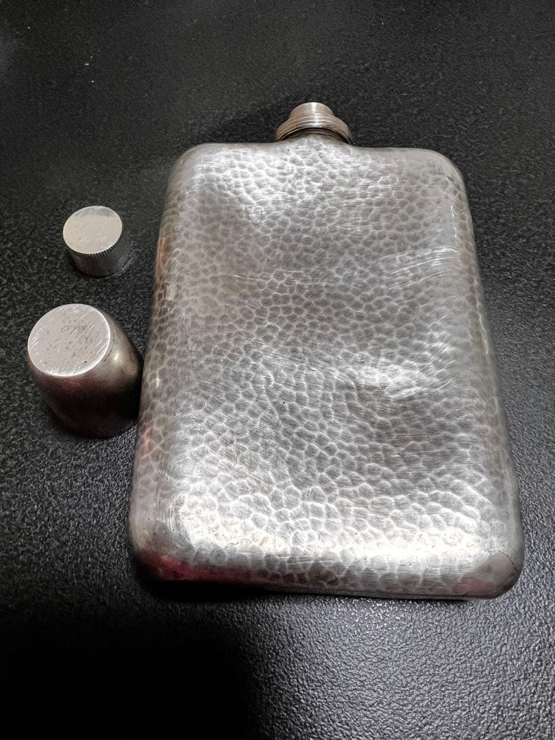【196g】 純銀製スキットル目打ち出し手 作りヒップフラスコ SILVER刻印
