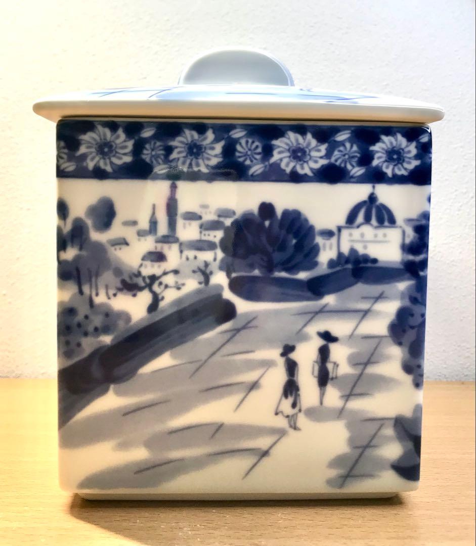 水指　染付　染付南海物語水指　龍峰窯　陶器製　茶道具　青白陶器 蓋付き容器
