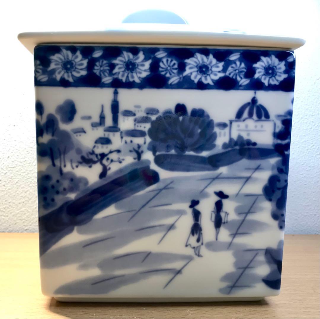 水指　染付　染付南海物語水指　龍峰窯　陶器製　茶道具　青白陶器 蓋付き容器