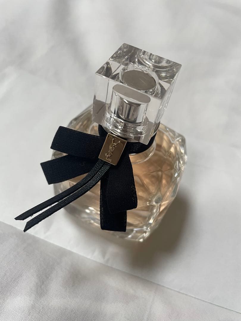 国内購入新品 イヴサンローラン 香水 モン パリ 50ml