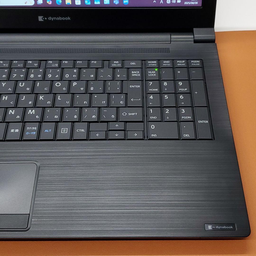 【商品番号1929】dynabook　15.6型ノートパソコン　2021年製