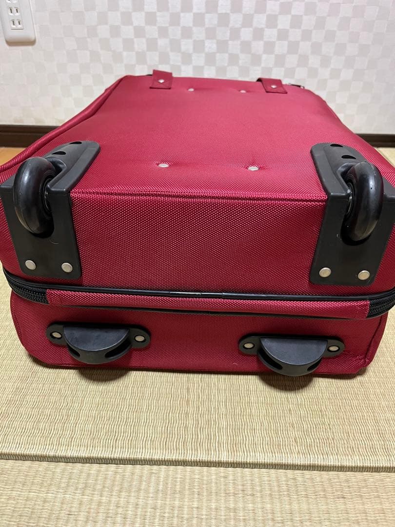 新品ソフトキャリー5点セット　スーツケース　ボストン　ポーチ　パスケース　洗面品