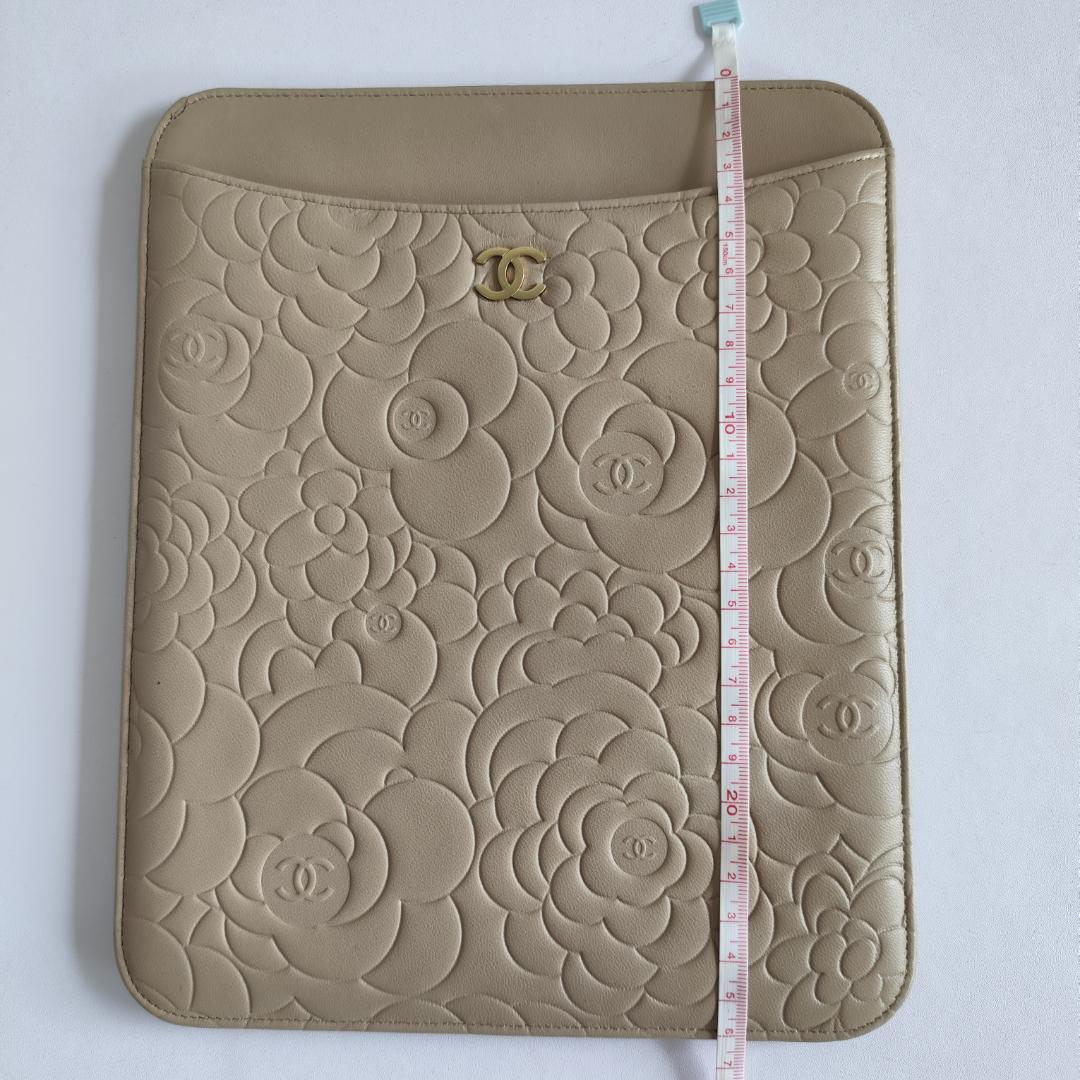 鑑定済・美品✨CHANEL iPadケース シリアル有 15番台 カメリア