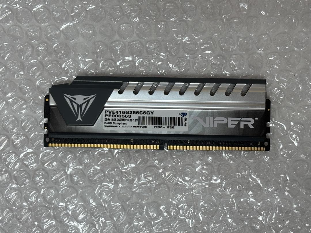 メモリー Patriot Viper DDR4-2666 16GB