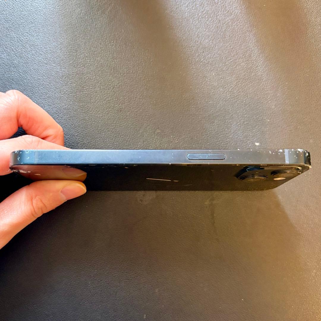 iPhone 13 ブラック 256GB apple スマートフォン