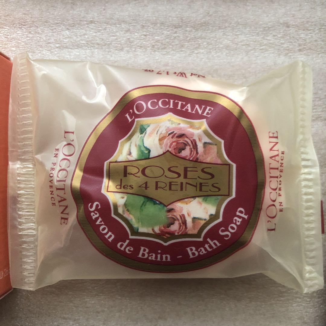 ロクシタン ハンドクリームとソープ香水セット　ポーチ付