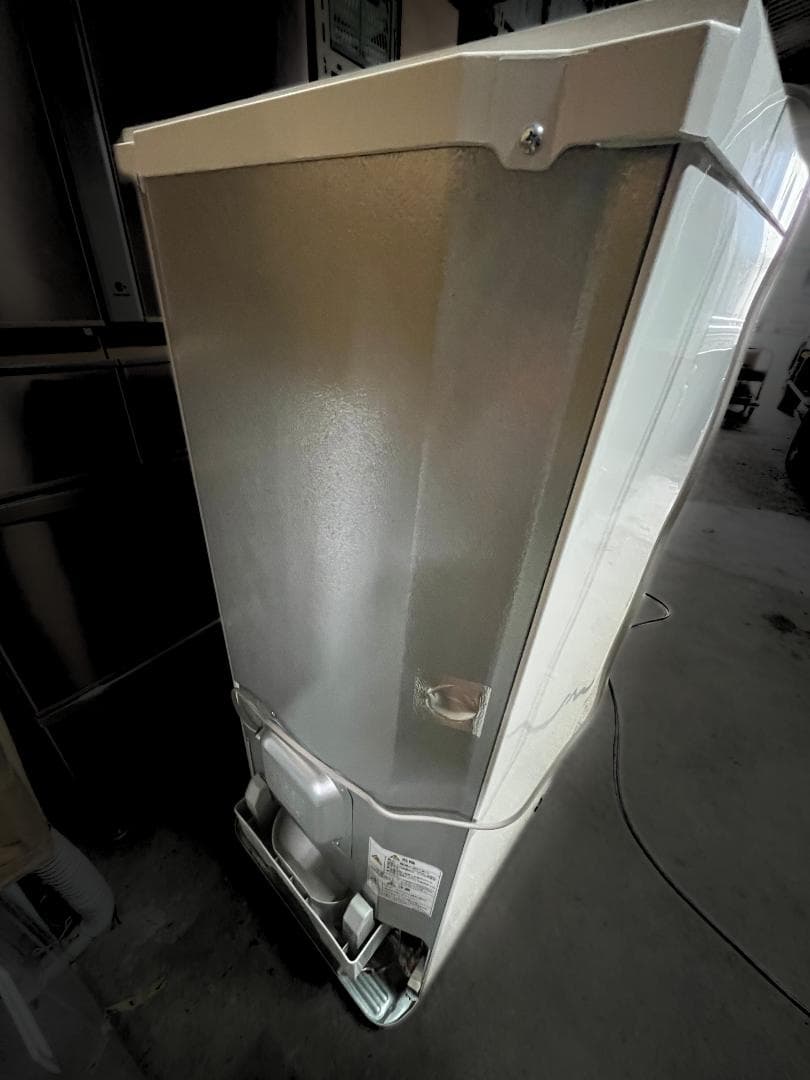 【美品・未使用】三菱 冷凍庫 2022年 121L 省エネ MF-U12H-W