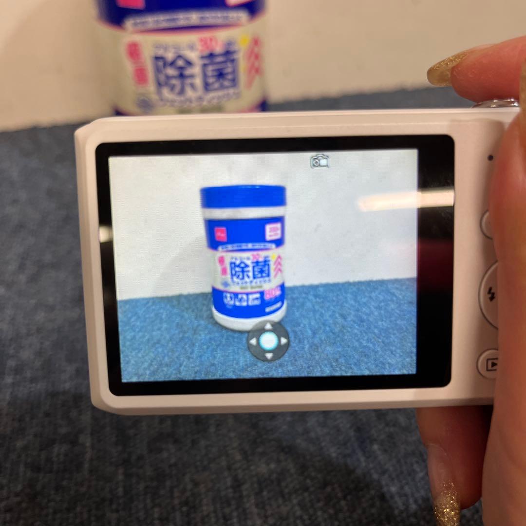 デジタルカメラ 自撮り液晶 サムスン DV150F ホワイト