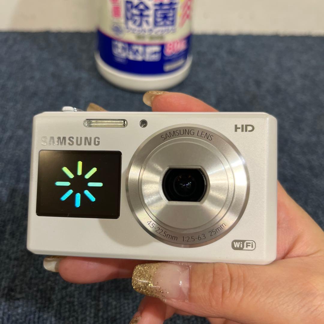 デジタルカメラ 自撮り液晶 サムスン DV150F ホワイト