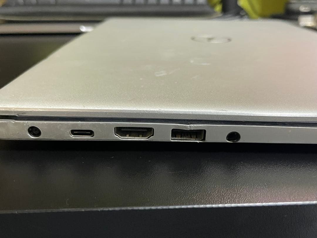 Dell latitued Inspiron 7380 訳あり品