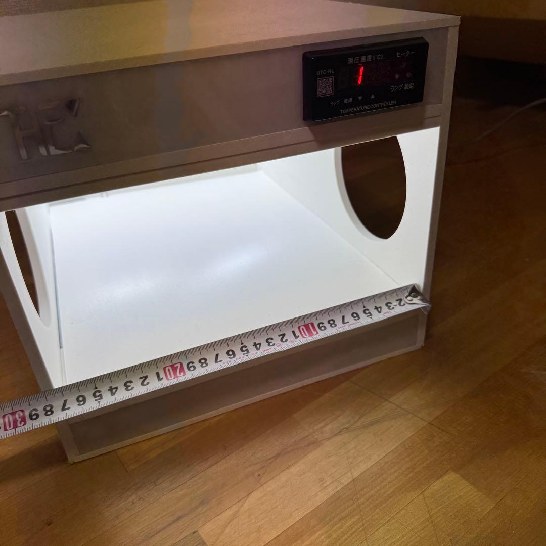 爬虫類用　飼育ケージ LED付 温度表示