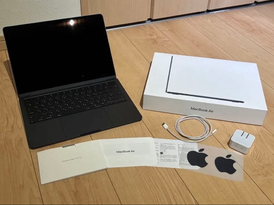 MacBook Air 13.6 M3 2024 美品 充放電3回 バッテリ不良