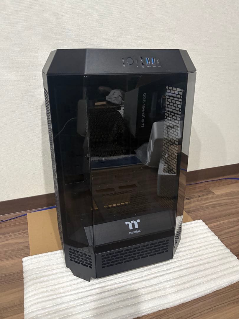 Thermaltake The Tower 300 ブラック