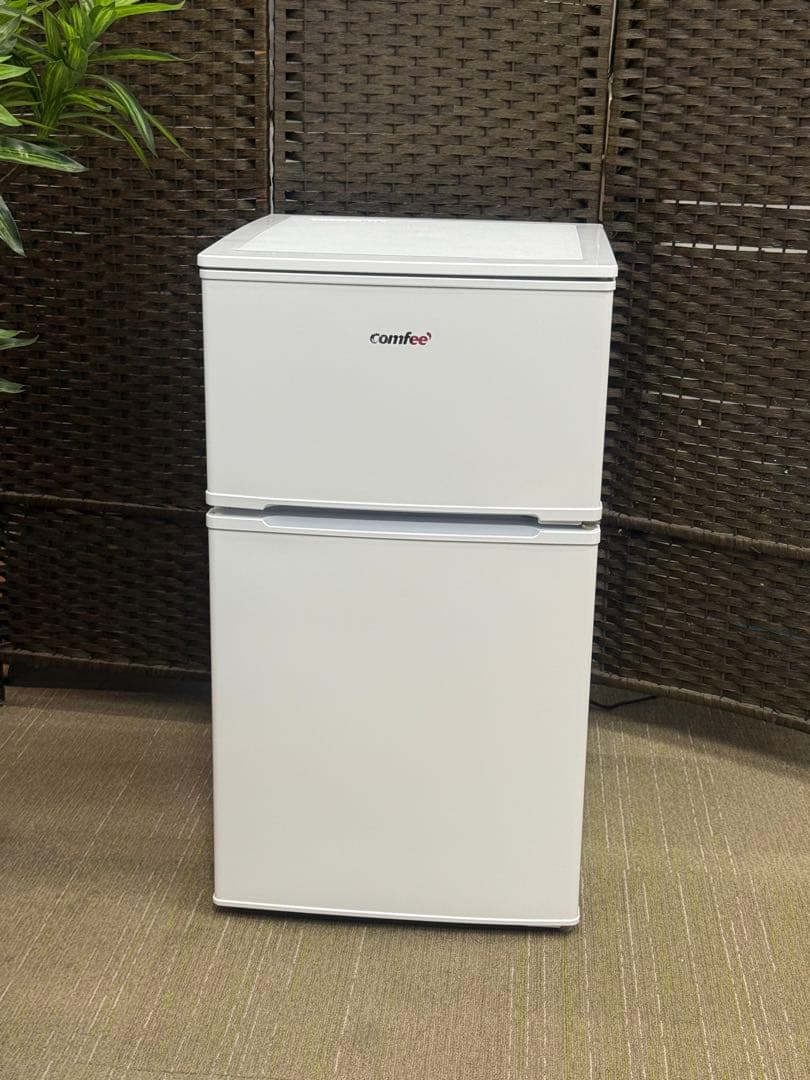 【美品】comfee’ コンフィー　90L 冷凍冷蔵庫　RCT90WH/E
