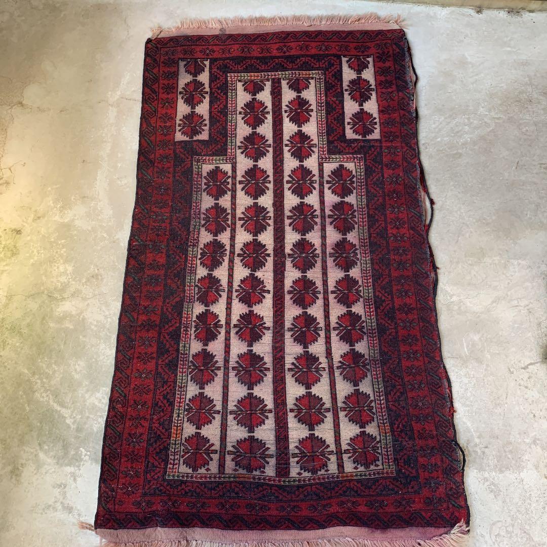 △ antique 絨毯 ② △