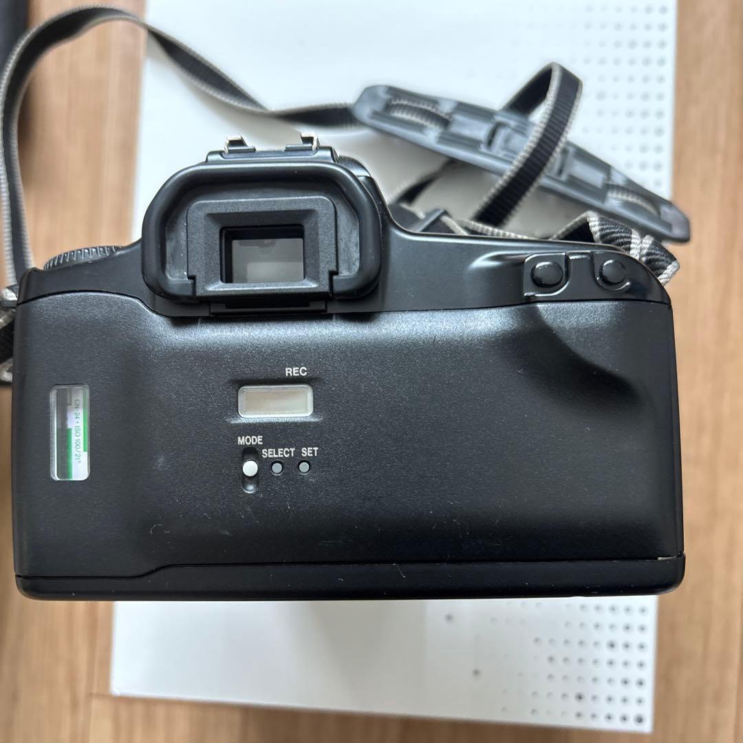 ジャンクCanon EOS 1000QD フィルム一眼レフカメラ