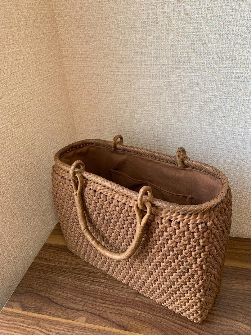 山葡萄　山葡萄かごバッグ　手作り　山葡萄籠バッグ　内布あり　小粒花編み