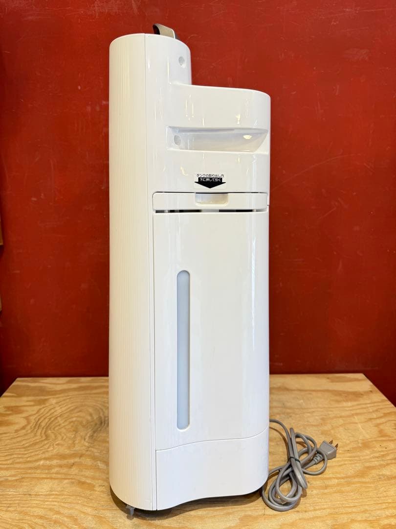 2022年　SHARP 空気清浄機 KC-F70-W　プラズマクラスター7000