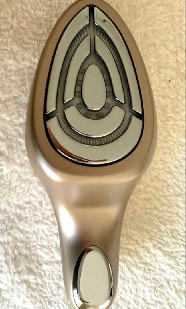 MEラボンエクラ 美顔器 IKKOさんプロデュース