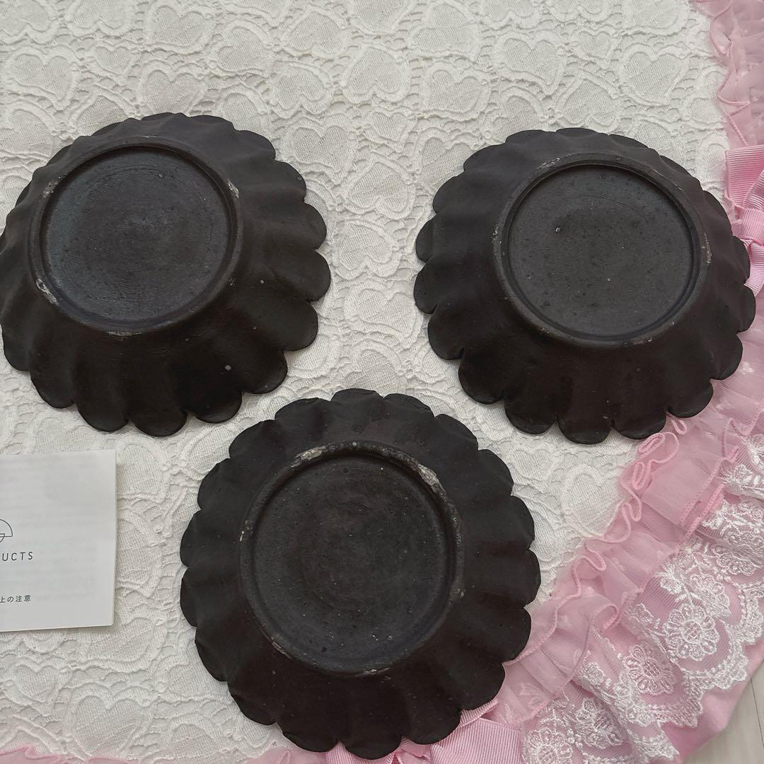 新品未使用 石川裕信 皿 輪花 5寸皿 黒 和食器