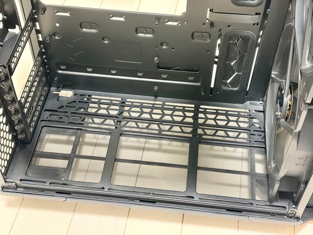 PCケース(自作PC用) FractalDesign Torrent Compact Black TG