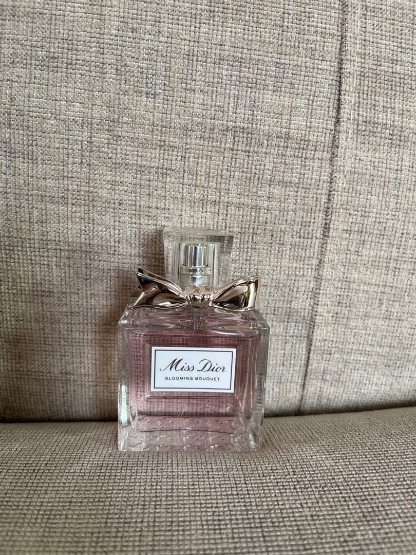 ほぼ未使用　Miss Dior Blooming Bouquet 香水