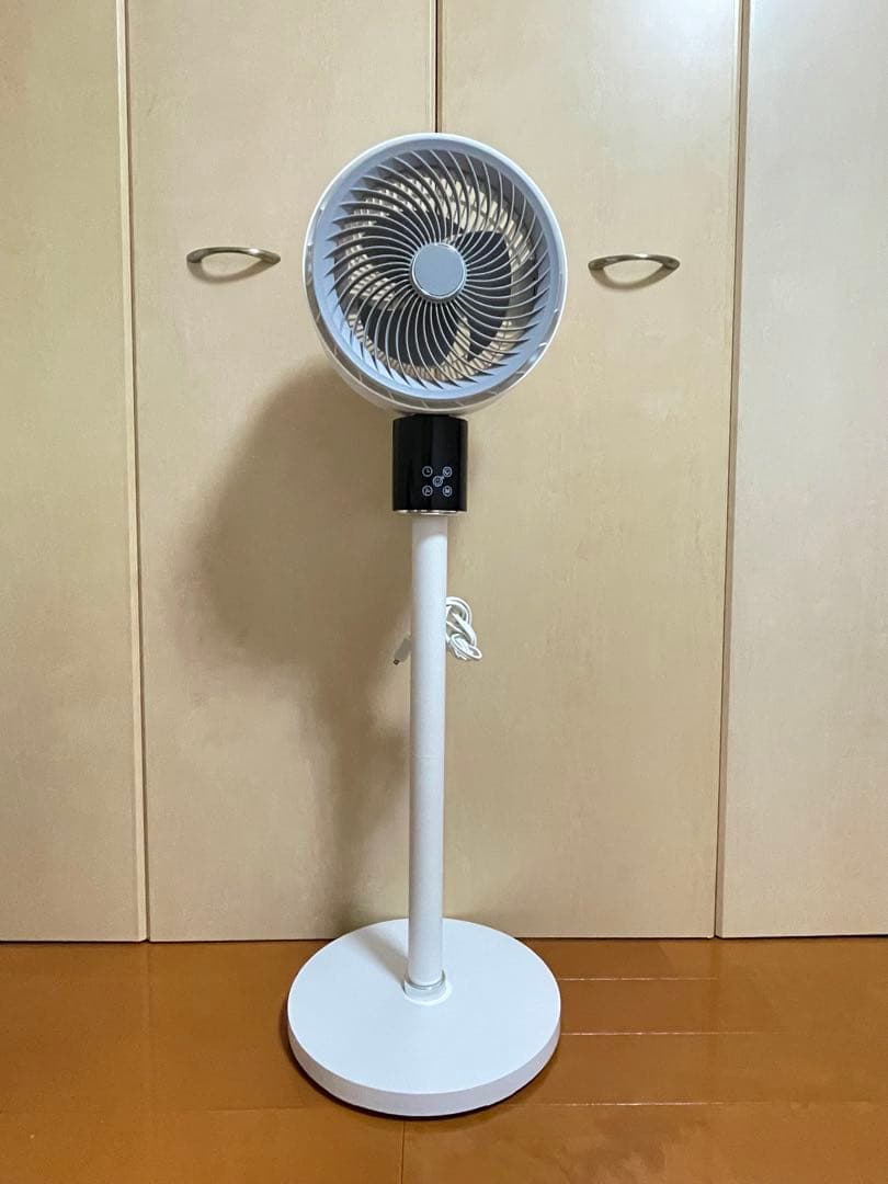 【美品】360度首振り扇風機 サーキュレーター ホワイト AIスマート風量調整