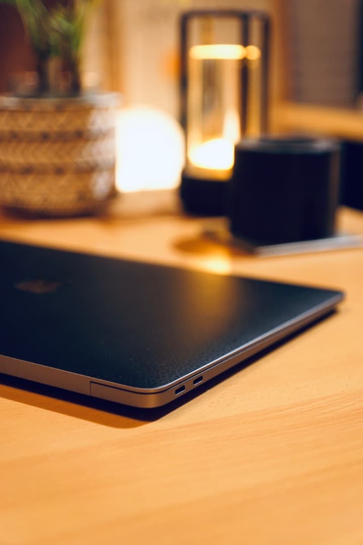 【Apple】MacBook Air (2020, intel-Core i5）