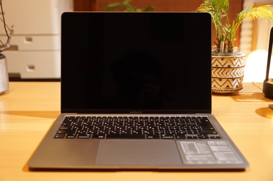 【Apple】MacBook Air (2020, intel-Core i5）