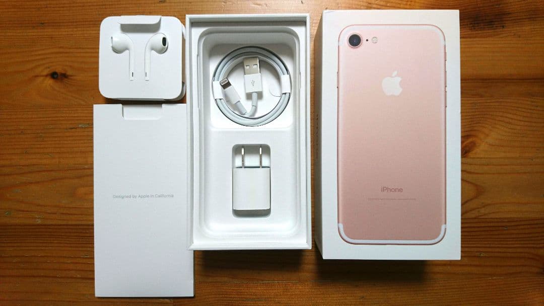 新品未使用 iPhone7 ローズゴールド docomo simフリー