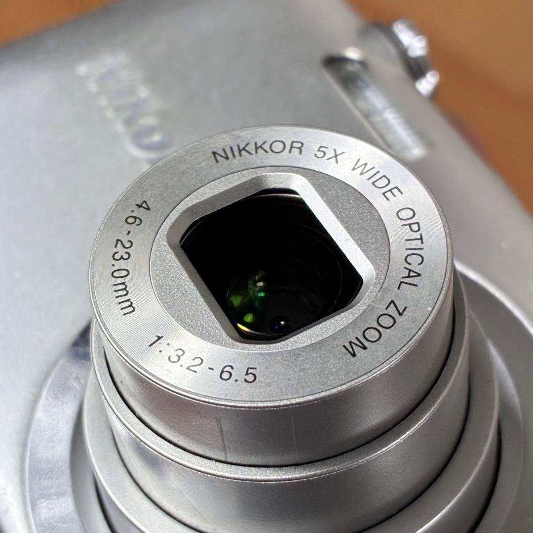 【良品】Nikon COOLPIX A100 シルバー コンパクトデジタルカメラ
