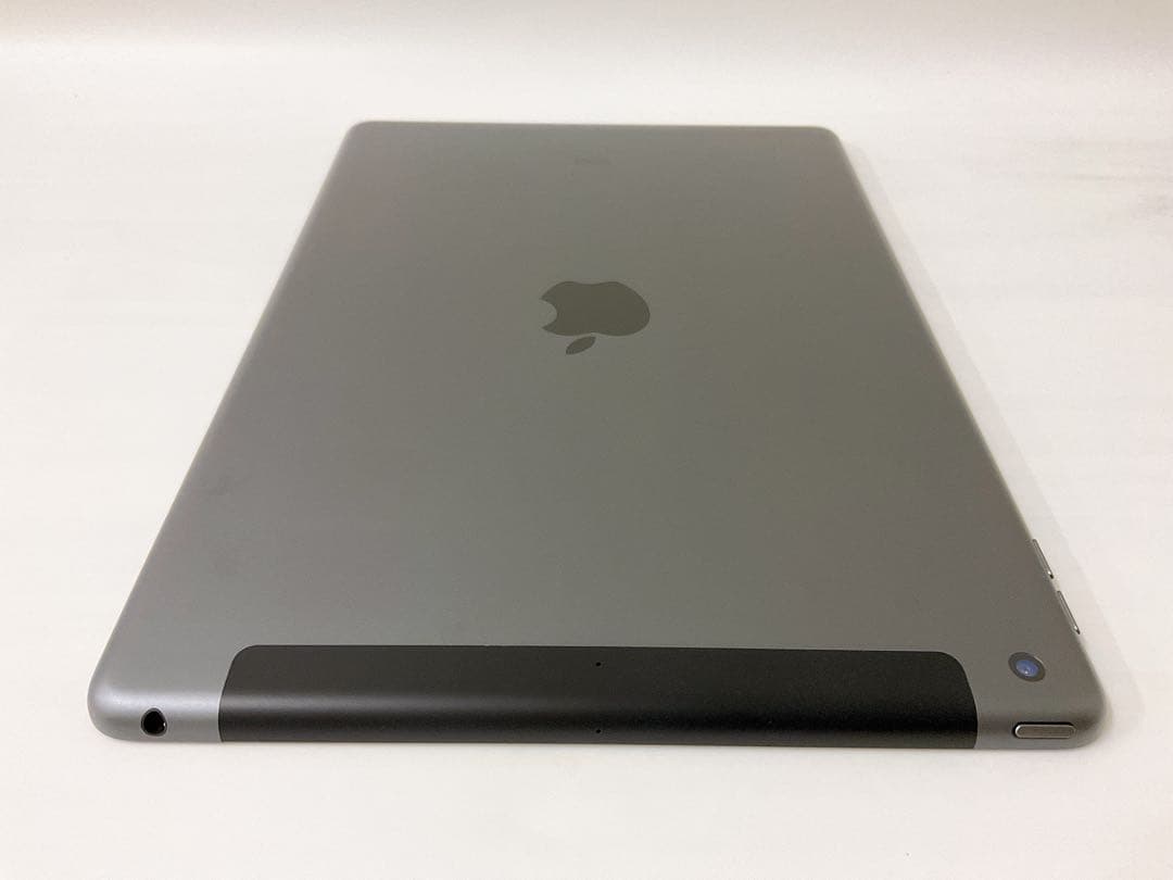 【超美品・BT98％】iPad 第8世代 32GB Cellularモデル