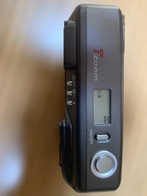 KYOCERA T zoom コンパクトカメラ