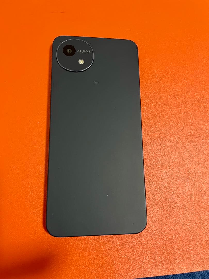 スマートフォン本体 Docomo Sharp AQUOS wish4 (SH-52E)