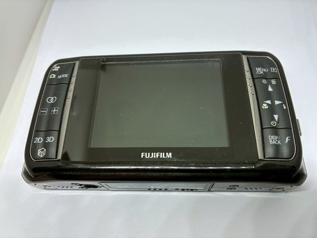 (付属全揃)Fujifilm FinePix REAL 3Dデジタルカメラ　W1