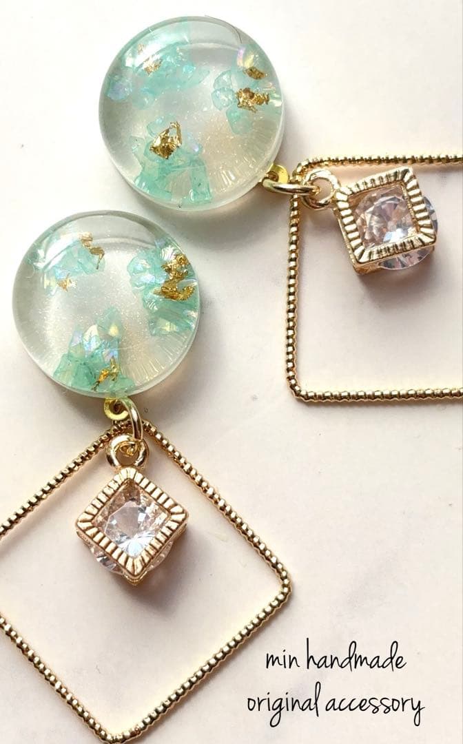 レジン　カボション　スクエア　ハンドメイド　ピアス　イヤリング変更可