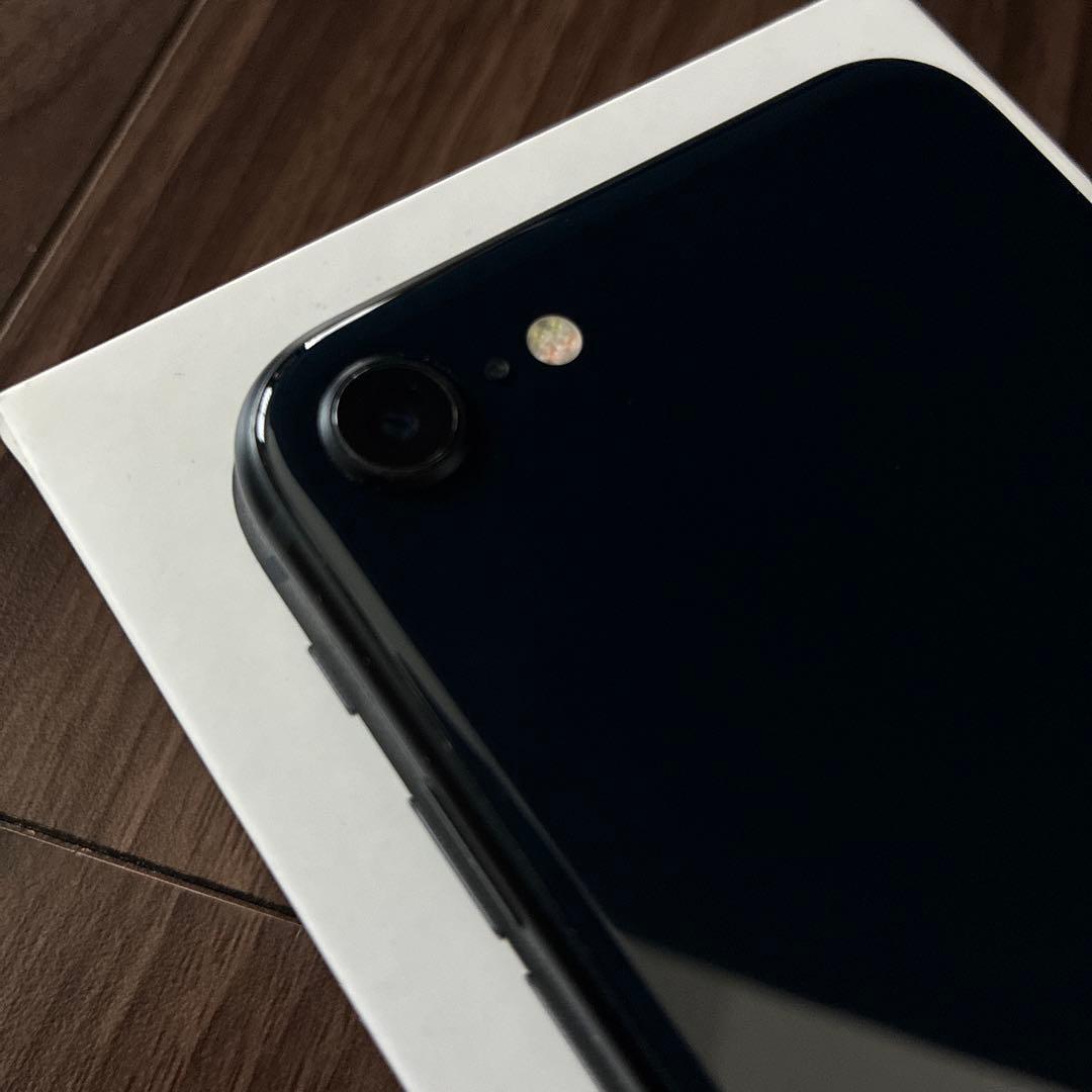 iPhone SE(第3世代) 64GB ミッドナイト