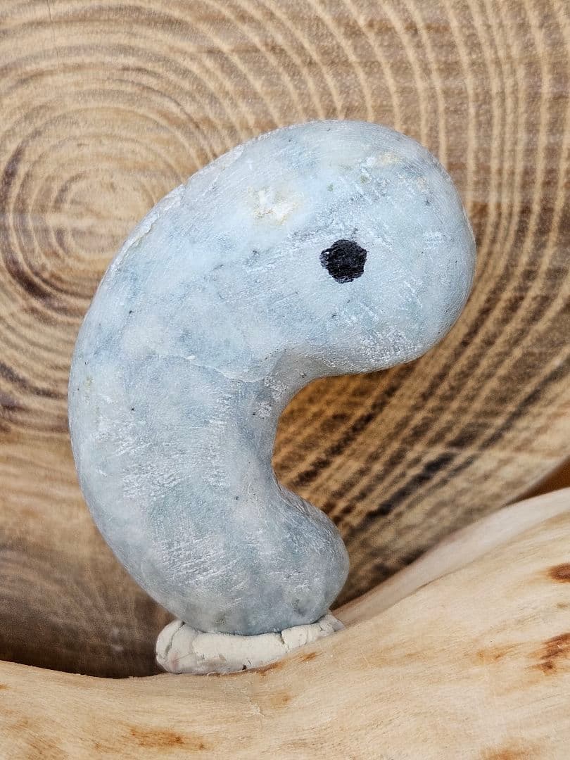 糸魚川　翡翠原石 勾玉