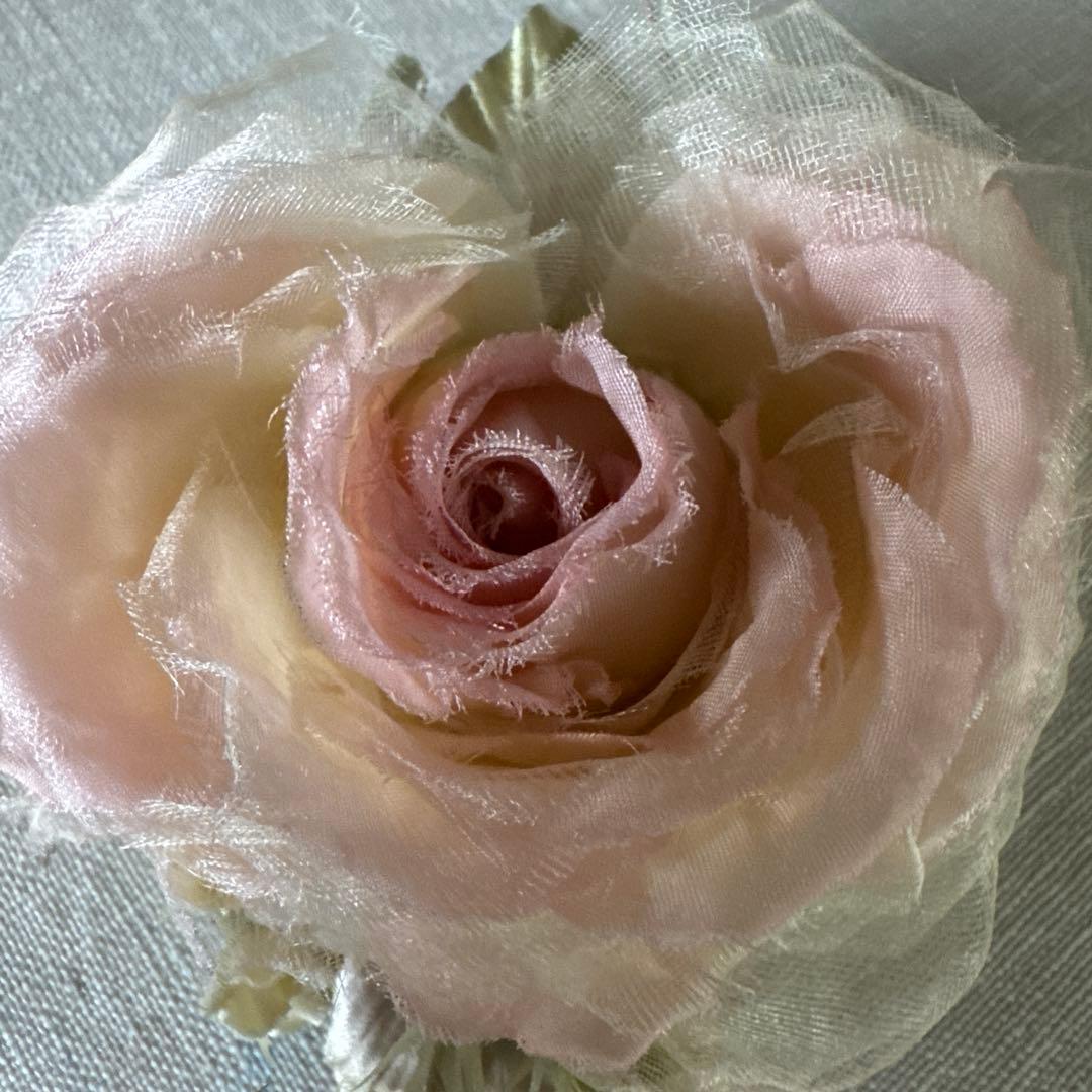 山上るい　布花　ばら　薔薇　白、ピンク手作り　可憐　美しい　未使用