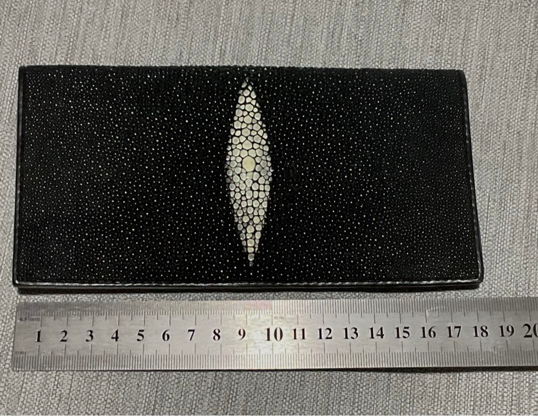 ガルーシャ　エイ革　長財布