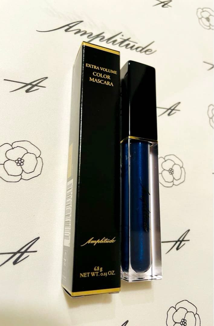 新品 未使用 アンプリチュード エクストラボリュームカラーマスカラ 04ネイビー