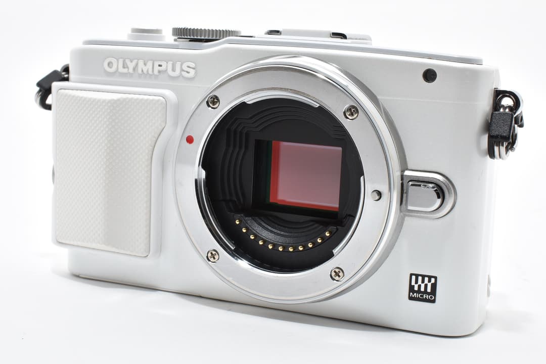 ■美品■OLYMPUS E-PL6 ボディホワイト2032